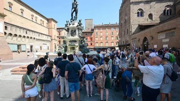 Bologna e il turismo universitario come attrarre studenti internazionali come ospiti